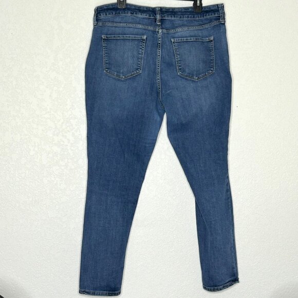 St John's Bay Women's Skinny Leg size 18 Embroidered Blue Jeans - Picture 7 of 15